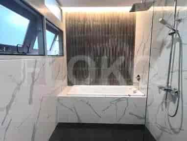 Disewakan Rumah 3 BR, Luas 400 m2 di neraby kuningan , Kuningan - RHA623 5