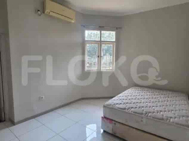 400 sqm, 6 BR house for rent in Jalan Besakih, Mega Kuningan - RHAa57 6