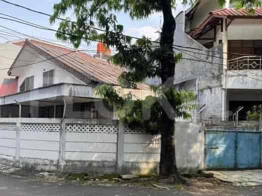 Disewakan Rumah 3 BR, Luas 180 m2 di Jalan Cililin Kebayoran Baru, Blok M - RHAe44 1