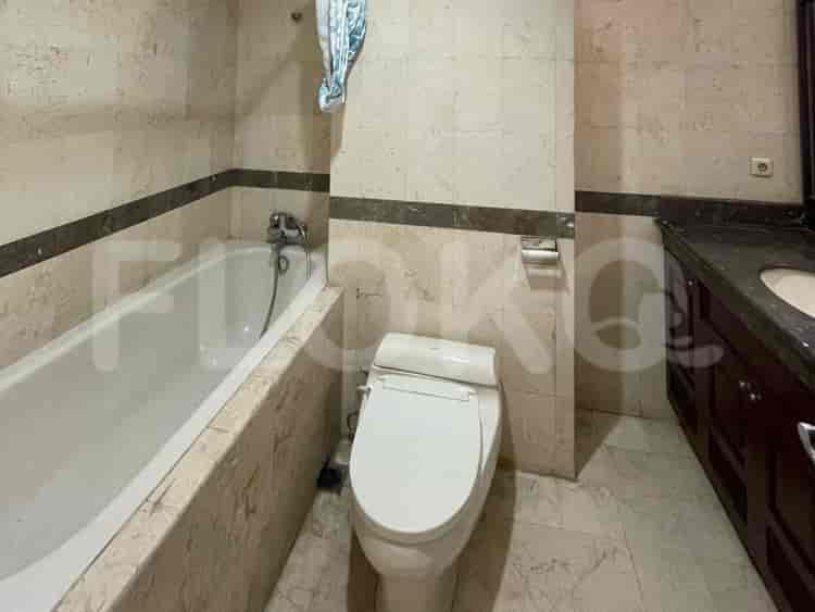 Tipe 3 Kamar Tidur di Lantai Menengah untuk disewakan di Emerald Residence Apartemen - fbi955 3