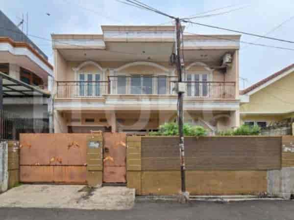 Dijual Rumah 6 BR, Luas 250 m2 di Taman Ratu Jakarta Barat, Kebon Jeruk - RHAS922 1