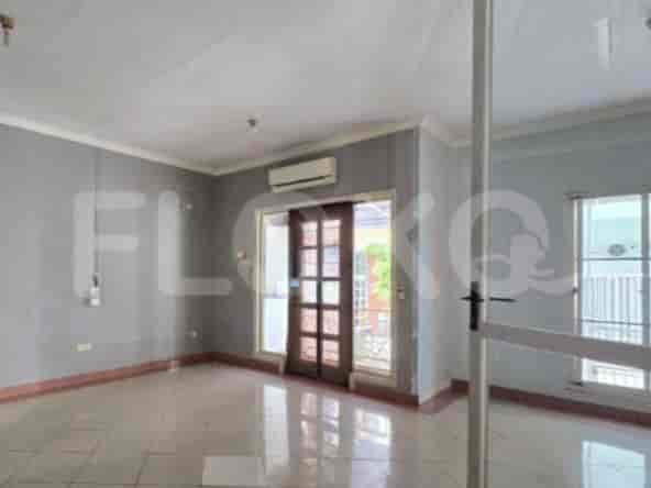 Disewakan Rumah 3 BR, Luas 170 m2 di Bukit Golf Mediterania PIK 1, Penjaringan - RHA8ec 1