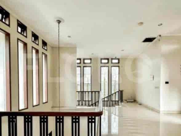 RHAS9f1, Tangerang House for Sale with 7 Bedrooms | 3 Floors 4