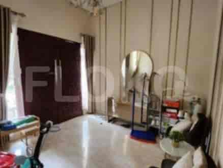 Dijual Rumah 3 BR, Luas 400 m2 di Cluster Crown Golf, Penjaringan - RHAS45c 1