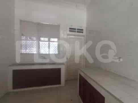 Dijual Rumah 4 BR, Luas 300 m2 di Tanah Sareal - Bogor, Bogor - RHAS70e 6