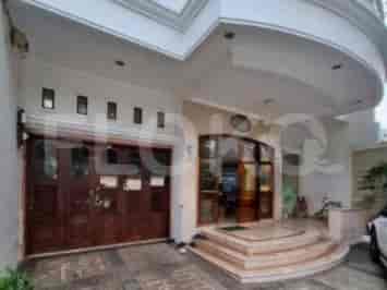 Dijual Rumah 4 BR, Luas 400 m2 di Kebayoran Baru - Jakarta Selatan, Gandaria - RHAS383 1