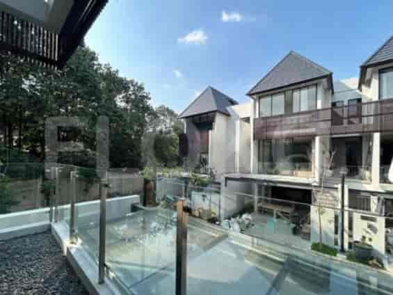 Dijual Rumah 3 BR, Luas 265 m2 di Serenia Hills Quantum Extensions, Lebak Bulus - RHAScde 2