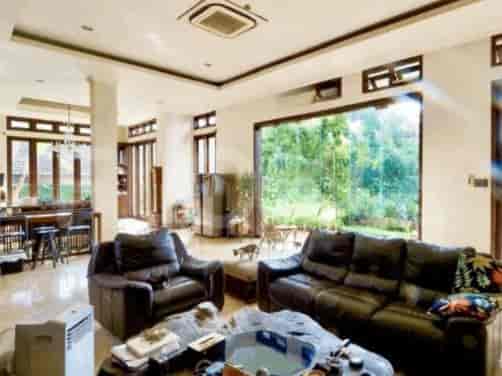RHAS9f1, Tangerang House for Sale with 7 Bedrooms | 3 Floors 2