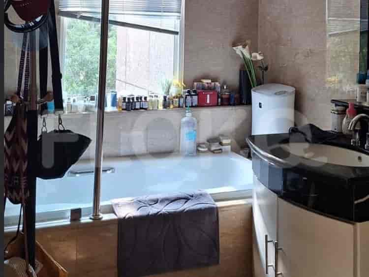 2 Bedroom on Low Floor for Rent in Senayan Residence - fsef41 4