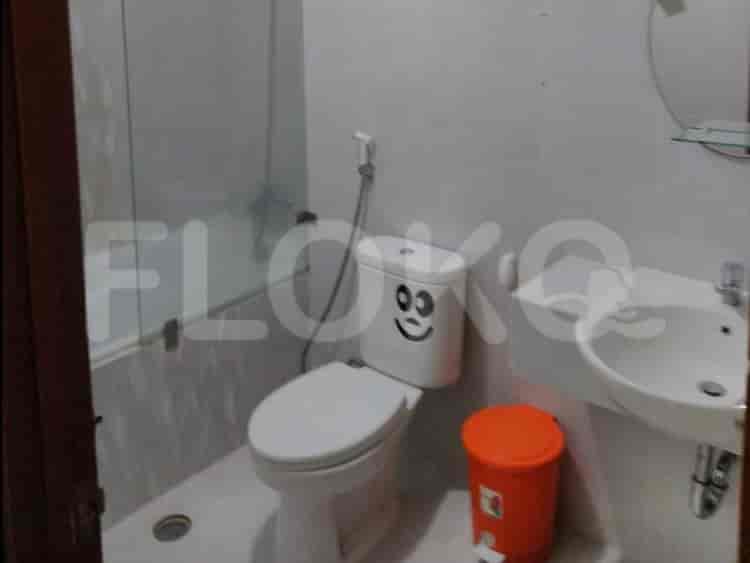2 Bedroom on Middle Floor for Rent in Marbella Kemang Residence Apartment - fked05 4