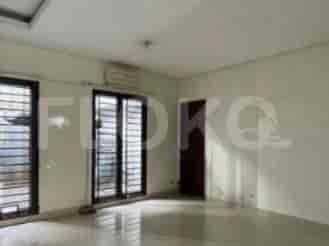Dijual Rumah 4 BR, Luas 300 m2 di Bandengan - Jakarta Utara, Penjaringan - RHAS5b2 2
