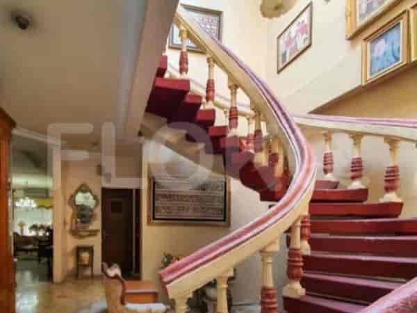 Dijual Rumah 7 BR, Luas 270 m2 di Kebayoran Baru, Gandaria - RHAS087 3