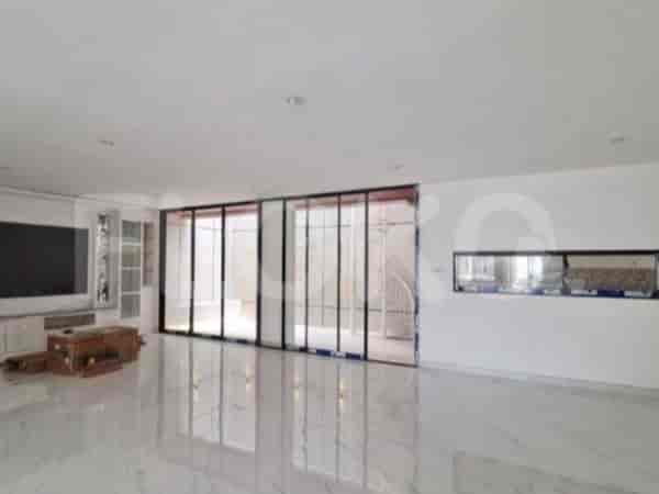 Dijual Rumah 5 BR, Luas 200 m2 di Muara Karang, Pluit - RHAS0e7 2