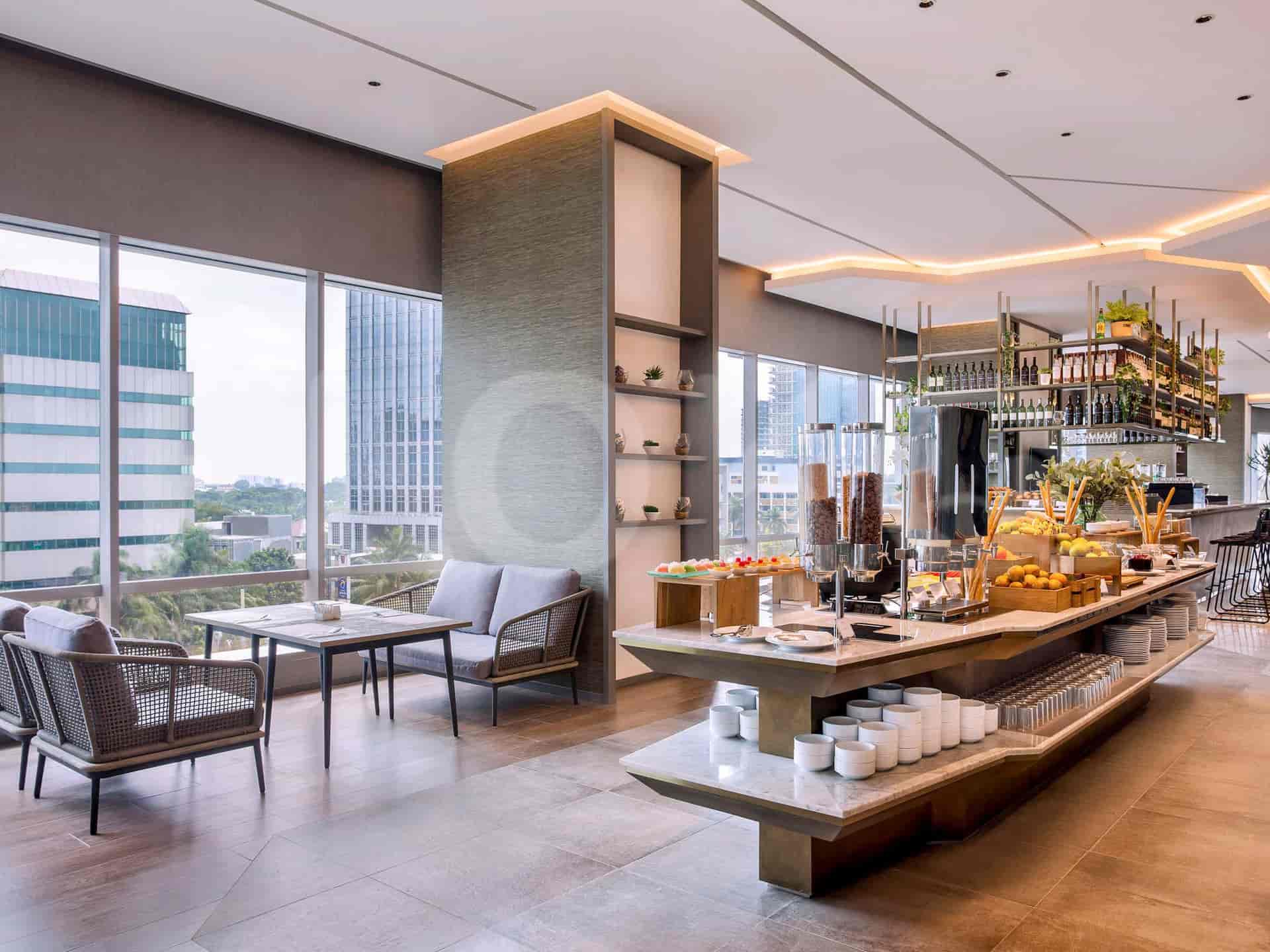 mercure gatsu breakfast resto_nw.jpg