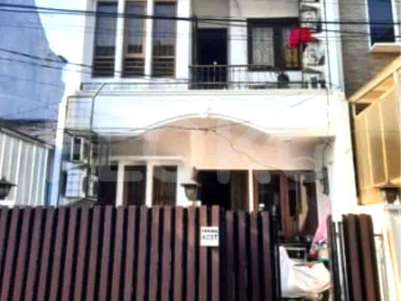 Dijual Ruko Luas 260 m2 di Summarecon, Kelapa Gading 1