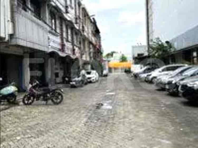 Dijual Ruko Luas 230 m2 di Klender, Duren Sawit - RKSdf9 3