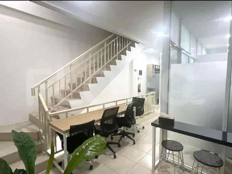 215 sqm, shophouse for sale in Jalan Puri Mansion, Cengkareng 1