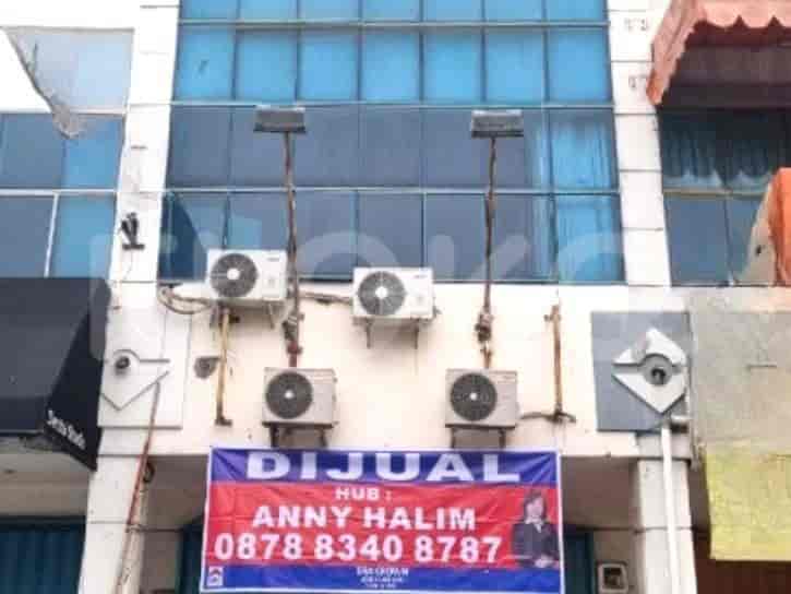 230 sqm, shophouse for sale in Jalan Pantai Indah Selatan 1, Penjaringan 1