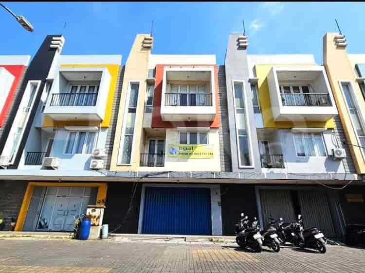 160 sqm, shophouse for sale in Jalan Heliconia, Bekasi - RKSe4c 1