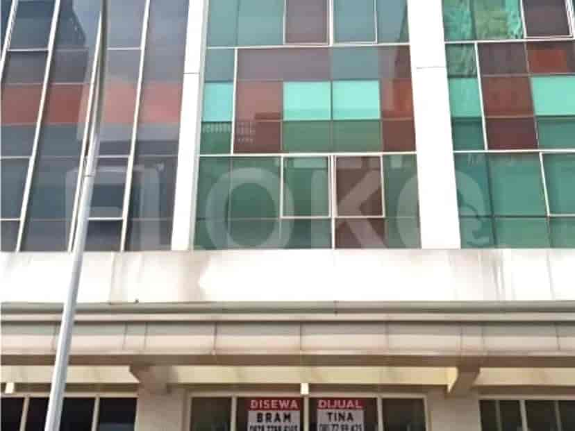 Dijual Ruko Luas 320 m2 di Jalan Kensington Commercial, Kelapa Gading 1