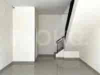 Dijual Ruko Luas 135 m2 di Jalan Hampton, Gading Serpong - RKS091 2