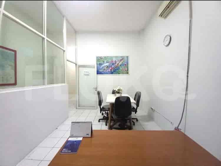 225 sqm, shophouse for sale in Jalan Medan Satria, Bekasi - RKS4d5 3