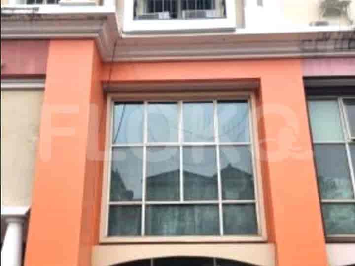 Dijual Ruko Luas 320 m2 di Jalan Margaguna Raya, Gandaria - RKSc24 1
