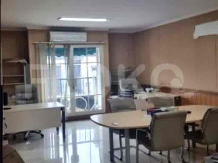Dijual Ruko Luas 320 m2 di Jalan Margaguna Raya, Gandaria - RKSc24 2