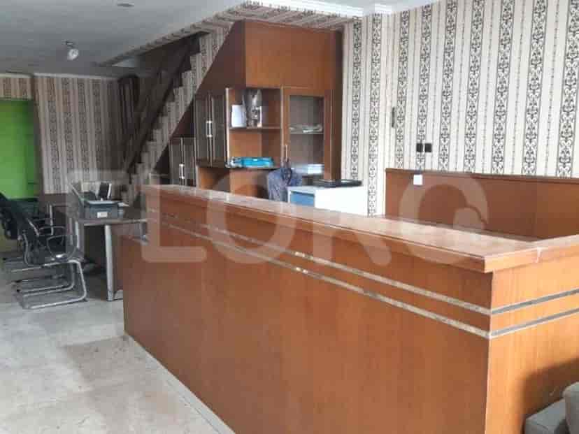 192 sqm, shophouse for rent in Jalan Wijaya, Wijaya 2