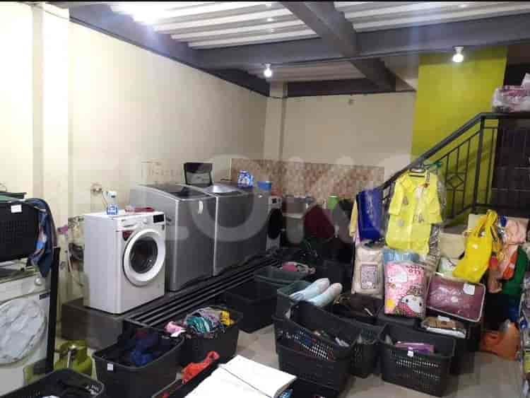 Disewakan Ruko Luas 155 m2 di Jalan Raya Mochtar Tabrani Perwira, Bekasi Utara - RKR60e 2