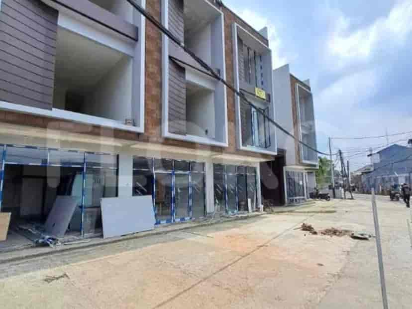 105 sqm, shophouse for sale in Jalan Jagakarsa, Lenteng Agung 1