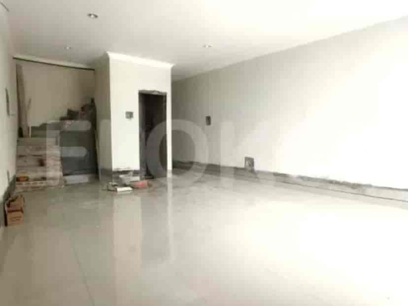 105 sqm, shophouse for sale in Jalan Jagakarsa, Lenteng Agung 2