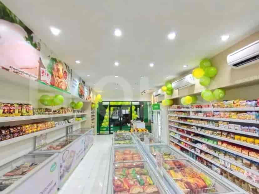 172 sqm, shophouse for sale in Jalan Ciracas, Pasar Rebo 3