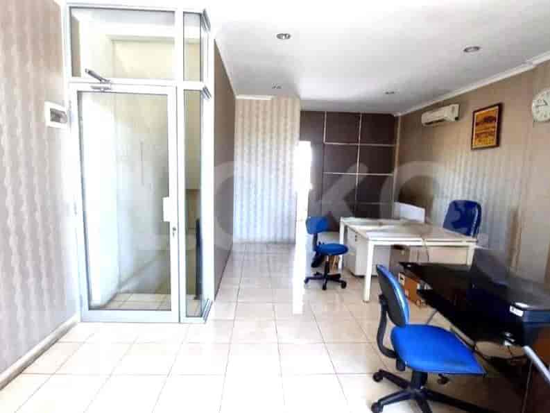 135 sqm, shophouse for sale in Jalan Symphoni , Bekasi 3