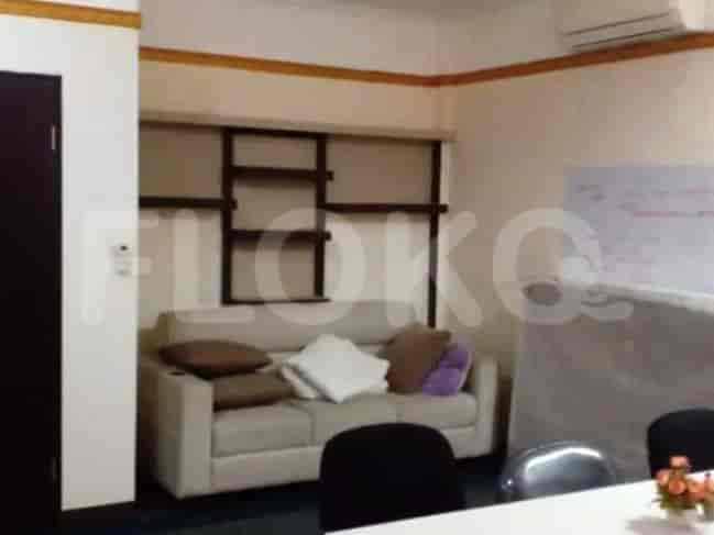 Dijual Ruko Luas 195 m2 di Jalan The Royal Palace, Menteng - RKS4f6 2
