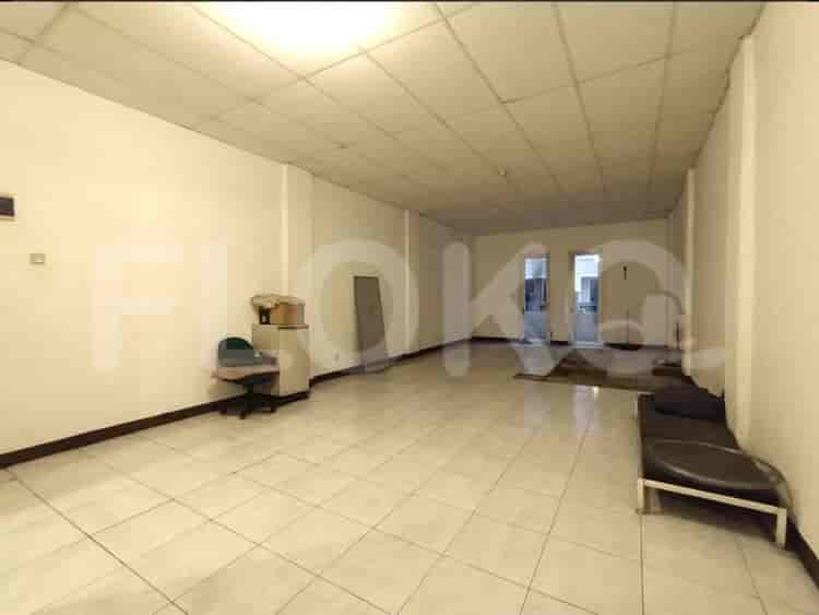 300 sqm, shophouse for rent in Jalan Boutique Citra Towers, Kemayoran - RKRd28 2