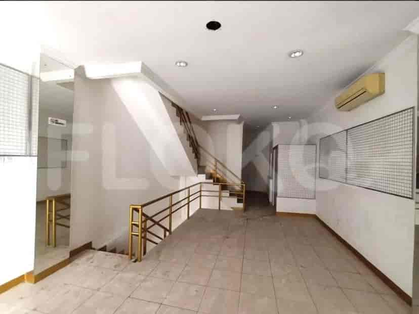 Dijual Ruko Luas 293 m2 di Jalan Pintu Air, Pasar Baru 1