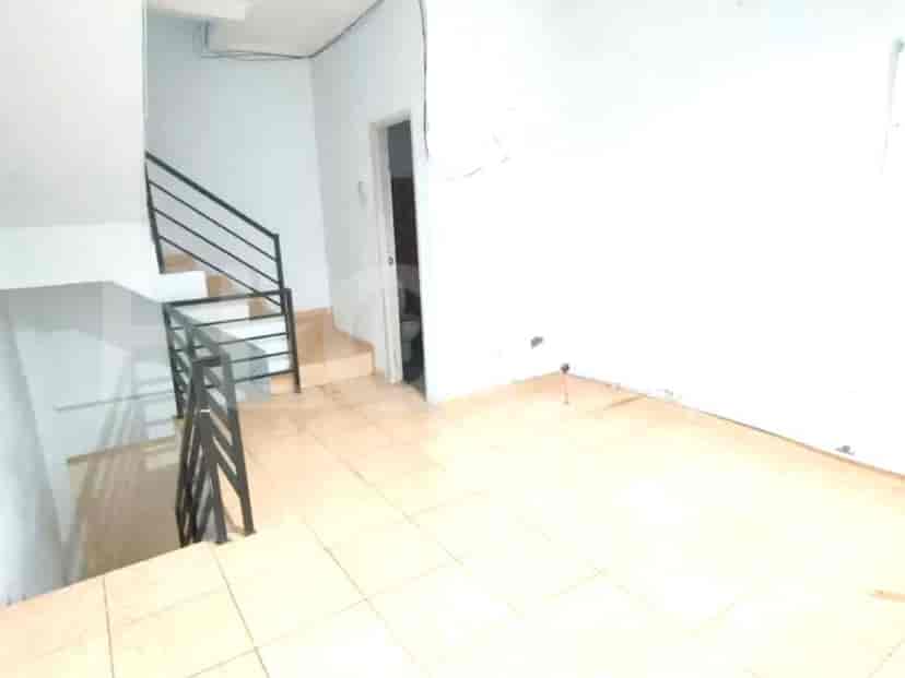 112 sqm, shophouse for rent in Jalan Petojo, Gandaria 3