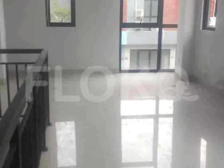 68 sqm, shophouse for sale in Jalan Stasiun Cisauk, BSD 3