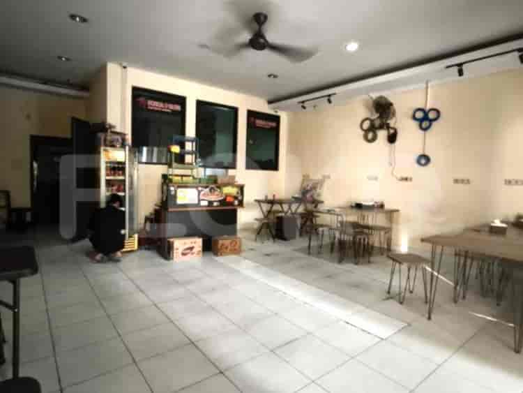 Dijual Ruko Luas 230 m2 di Jalan Malaka Sari, Duren Sawit - RKS65e 2