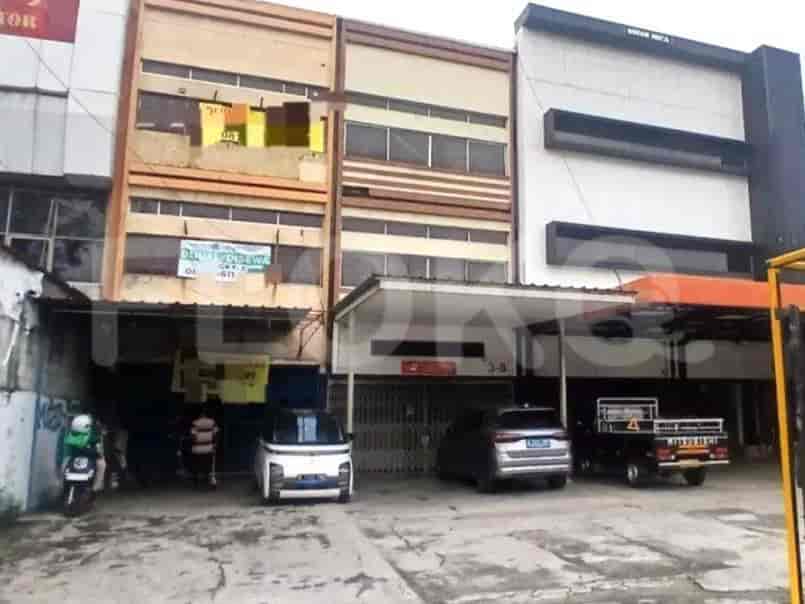 225 sqm, shophouse for rent in Jalan Letjen Suprapto, Kemayoran 1