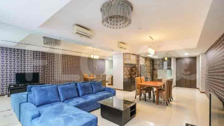 Tipe 3 Kamar Tidur di Lantai Menengah untuk disewakan di Kemang Village Empire Tower - fke9f1 1