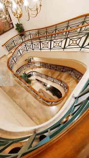 sari stair_nw.jpg