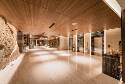 ashley lobby lift_nw.jpg