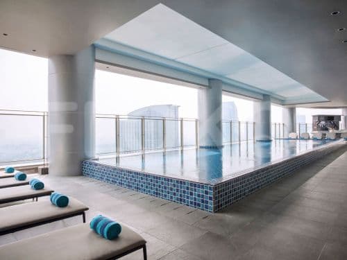 mercure gatsu pool2_nw.jpg
