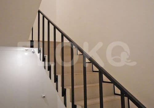 nagomi stairs_nw.jpg