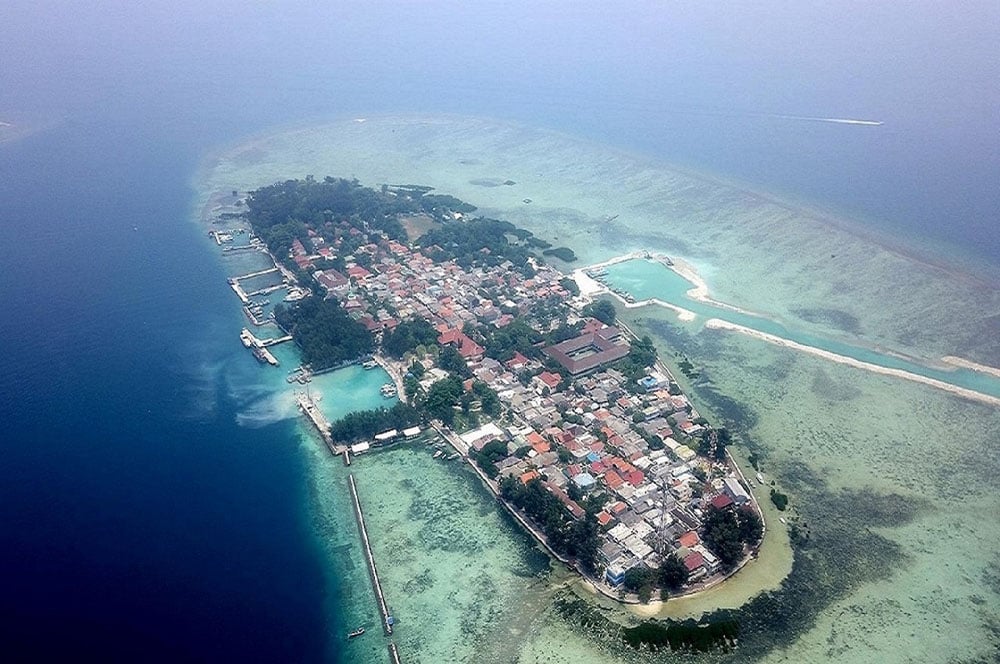 pramuka island
