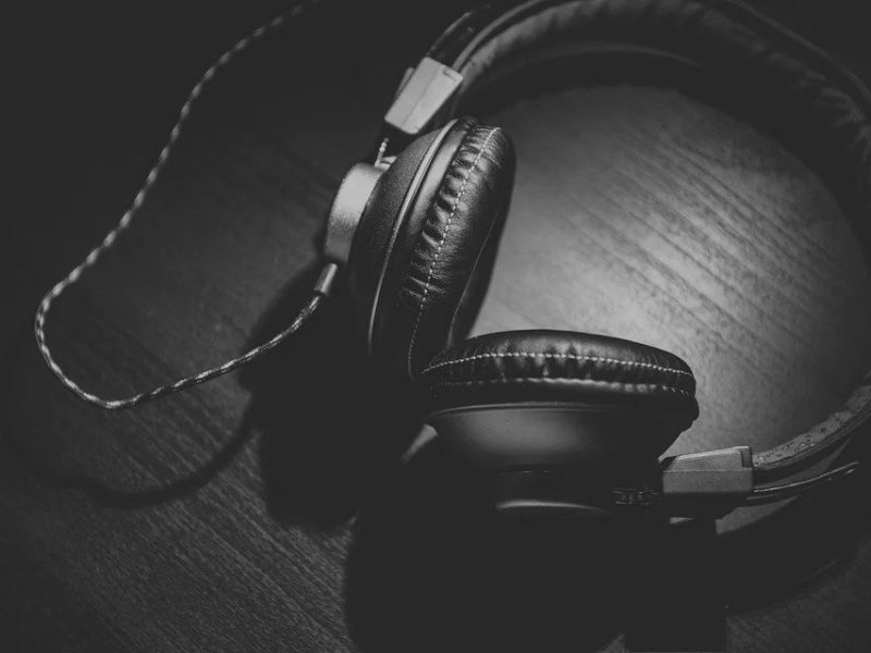 Interesting Podcasts to Keep You Accompanied at Home