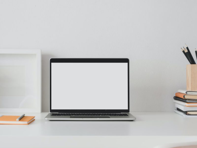Why Minimalism Makes Coliving Easier