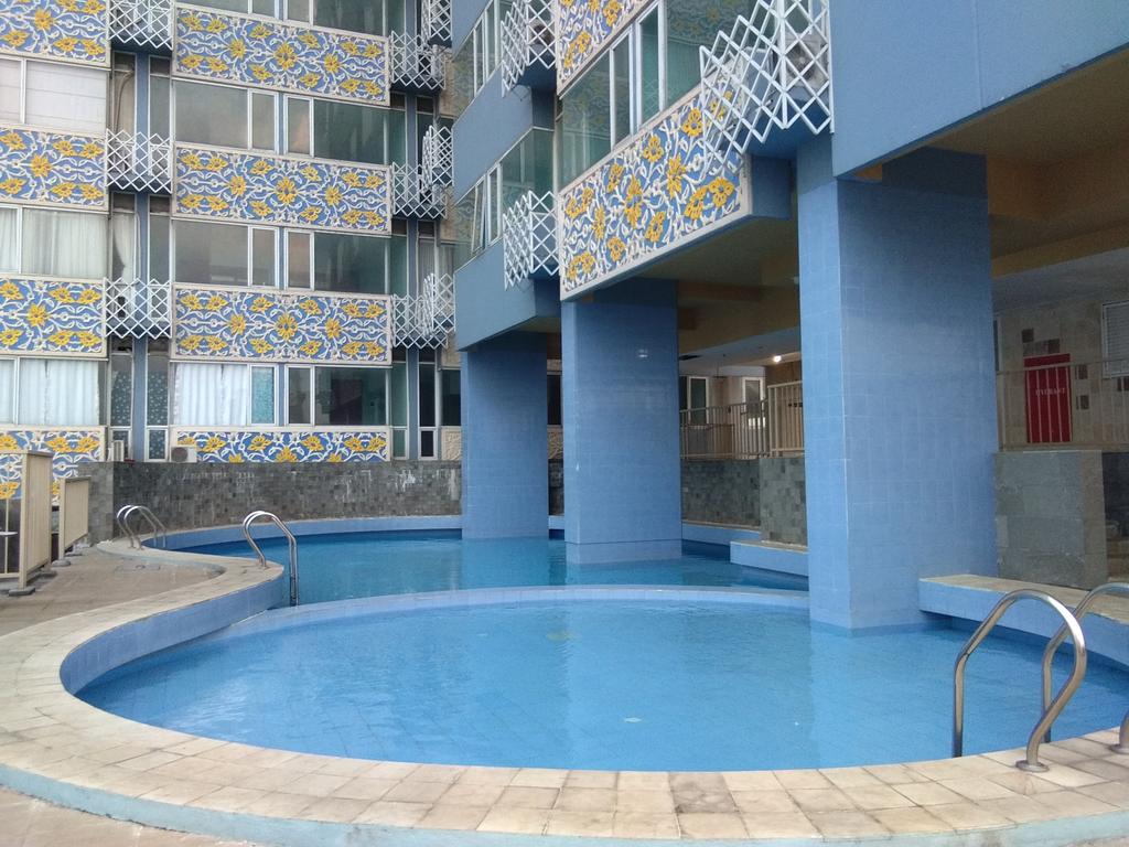 Saladin Mansion swimming pool view